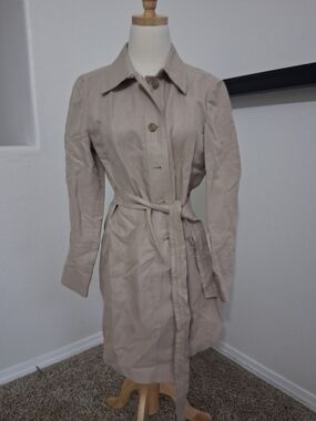 Liz Claiborne Linen Cotten Classic Beige Trench Coat with Self-Tie Waist
